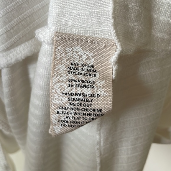 Soft Surroundings Roma pretty off white ribbed comfy top - Picture 6 of 6